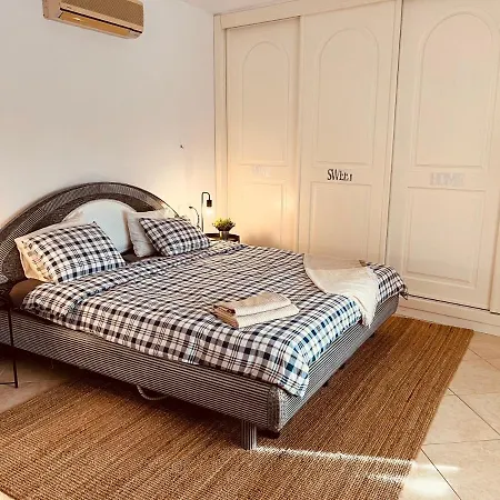 Villa Dream Villa, Seaview, Pool, Bbq, Airco, Wifi *